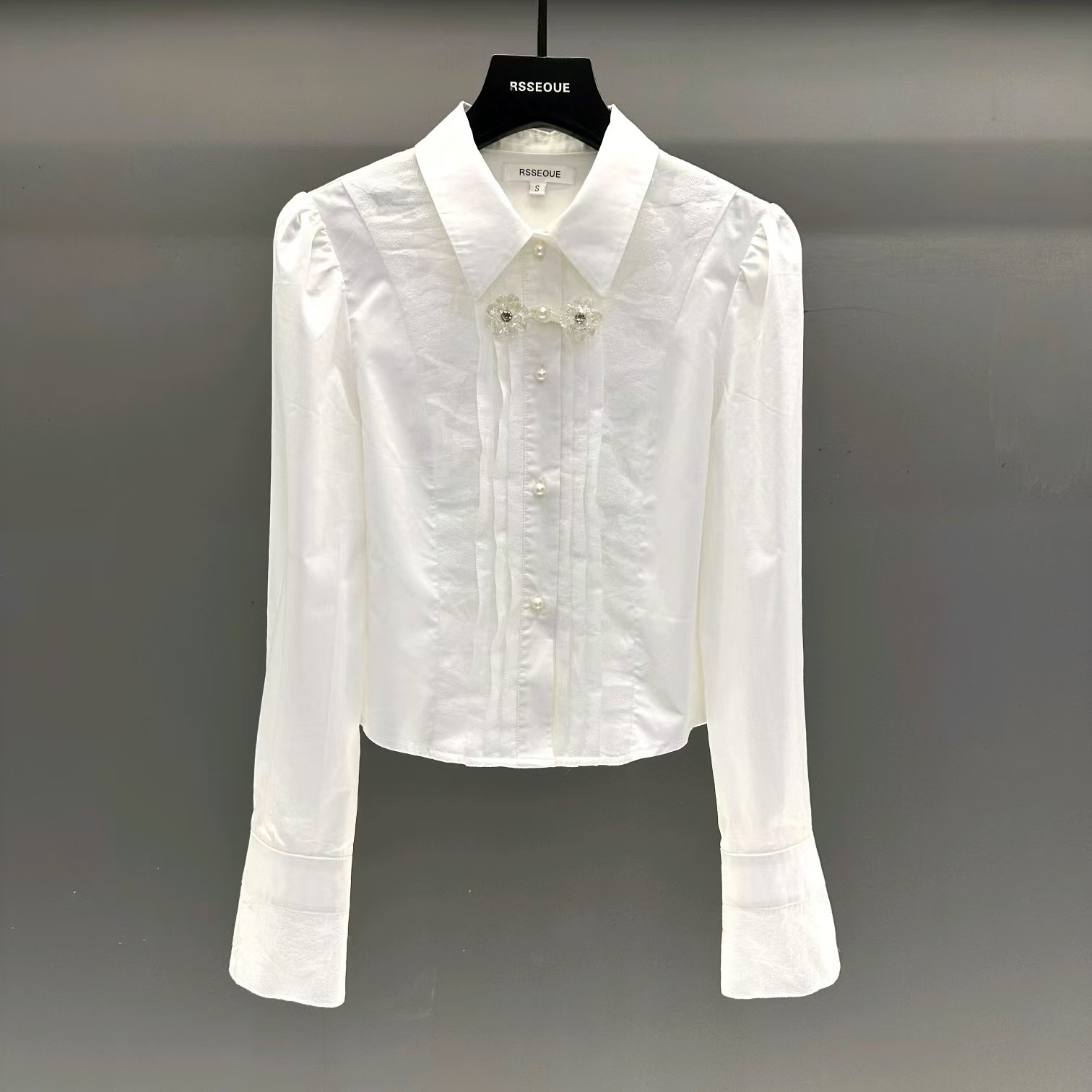 法式轻奢小众早秋白衬衫女长袖上衣时尚气质百搭洋气精致C9413