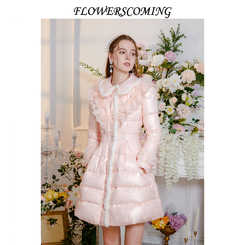 花儿开了法式娃娃领边女粉色短款保暖外套FMDYR557