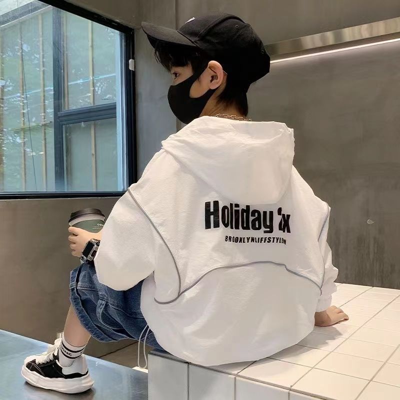 男童中大童新款儿童衣新款超轻薄外套防紫外线透气上衣潮tb