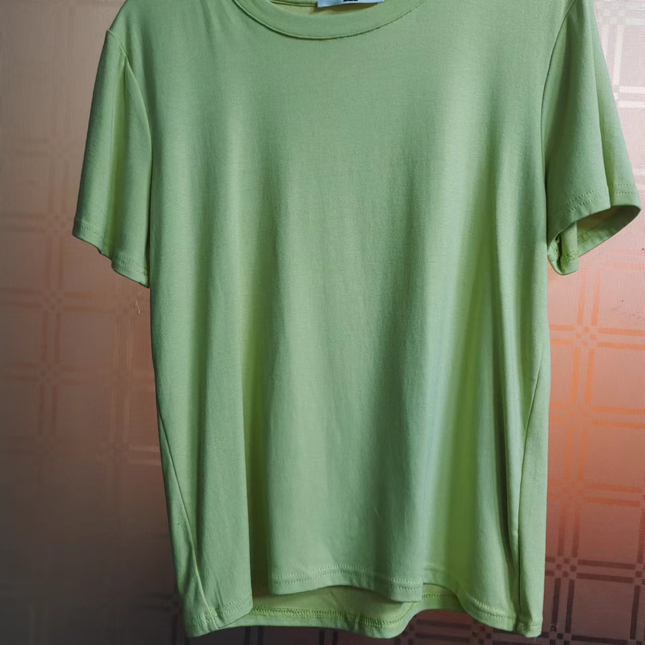 夏季纯色百搭绿色休闲时尚舒适半袖均码圆领潮流