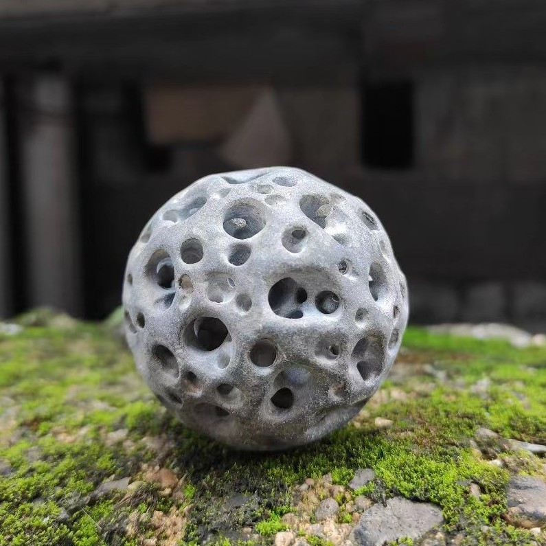 广西南太湖石摆件墨石摆件盆景石摆件附石摆件