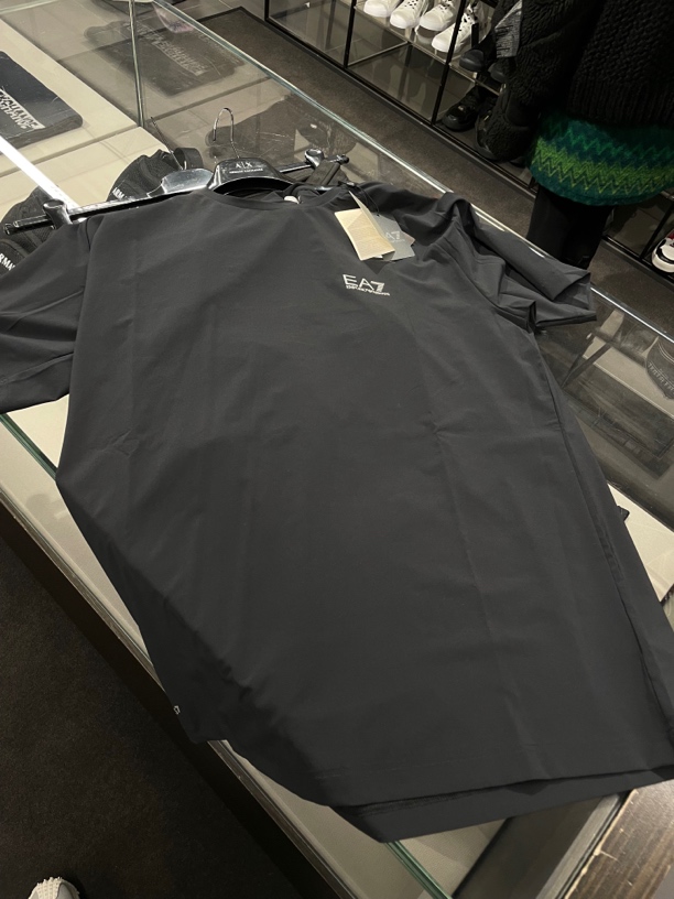 阿玛尼 Armani 黑色速干衣