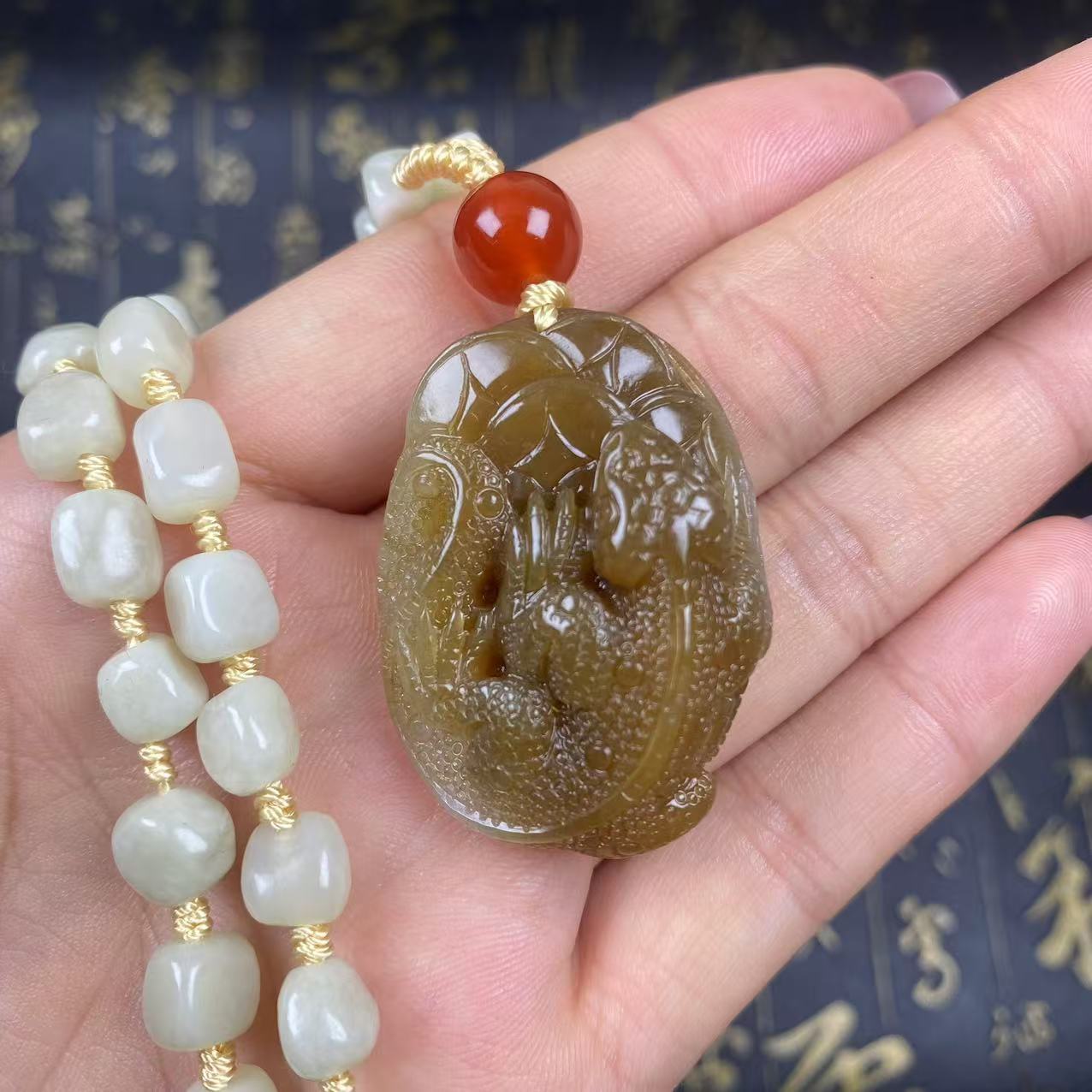 和田玉，喜从天降，招财蜥蜴