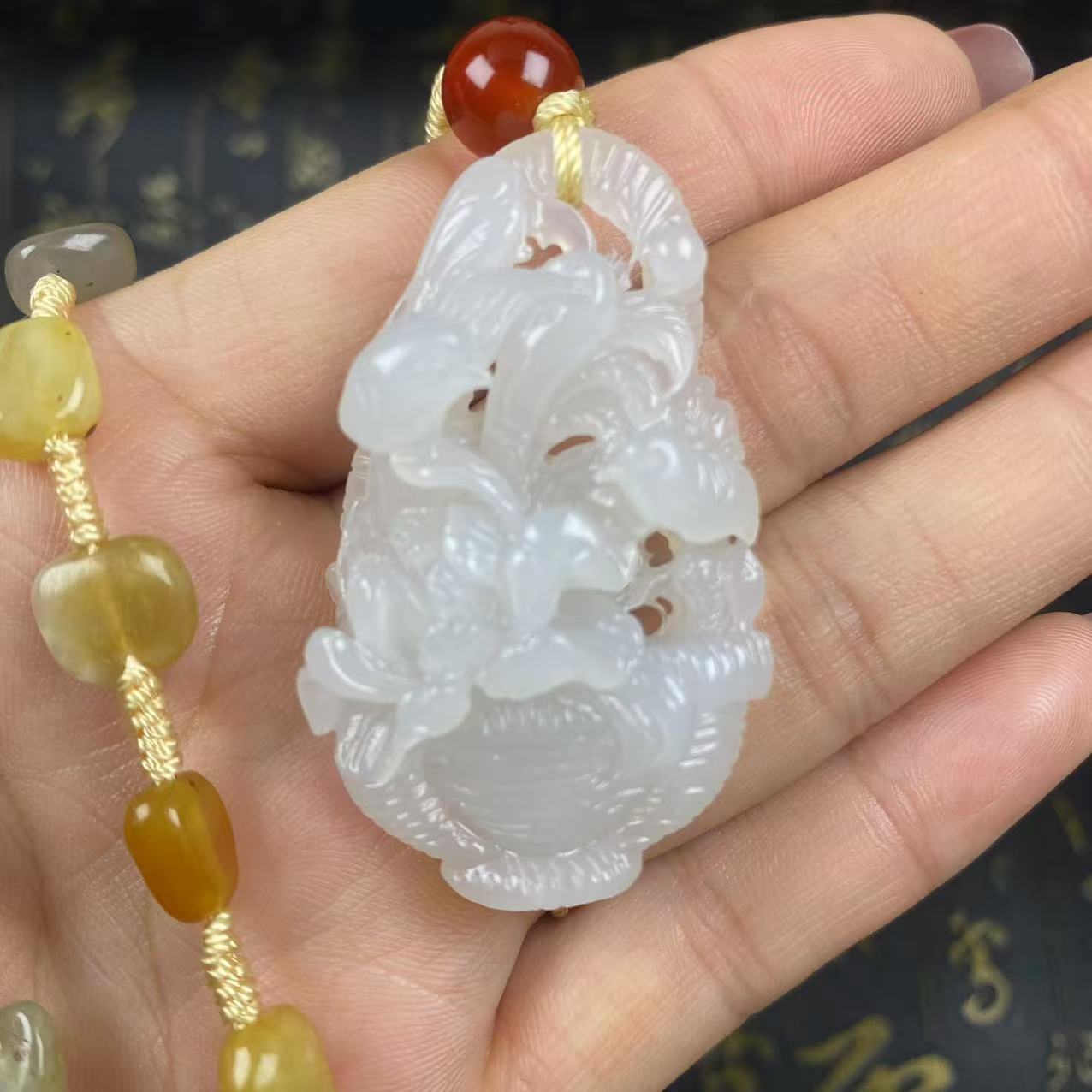 和田玉，羊脂白玉，喜上眉梢，镂空款