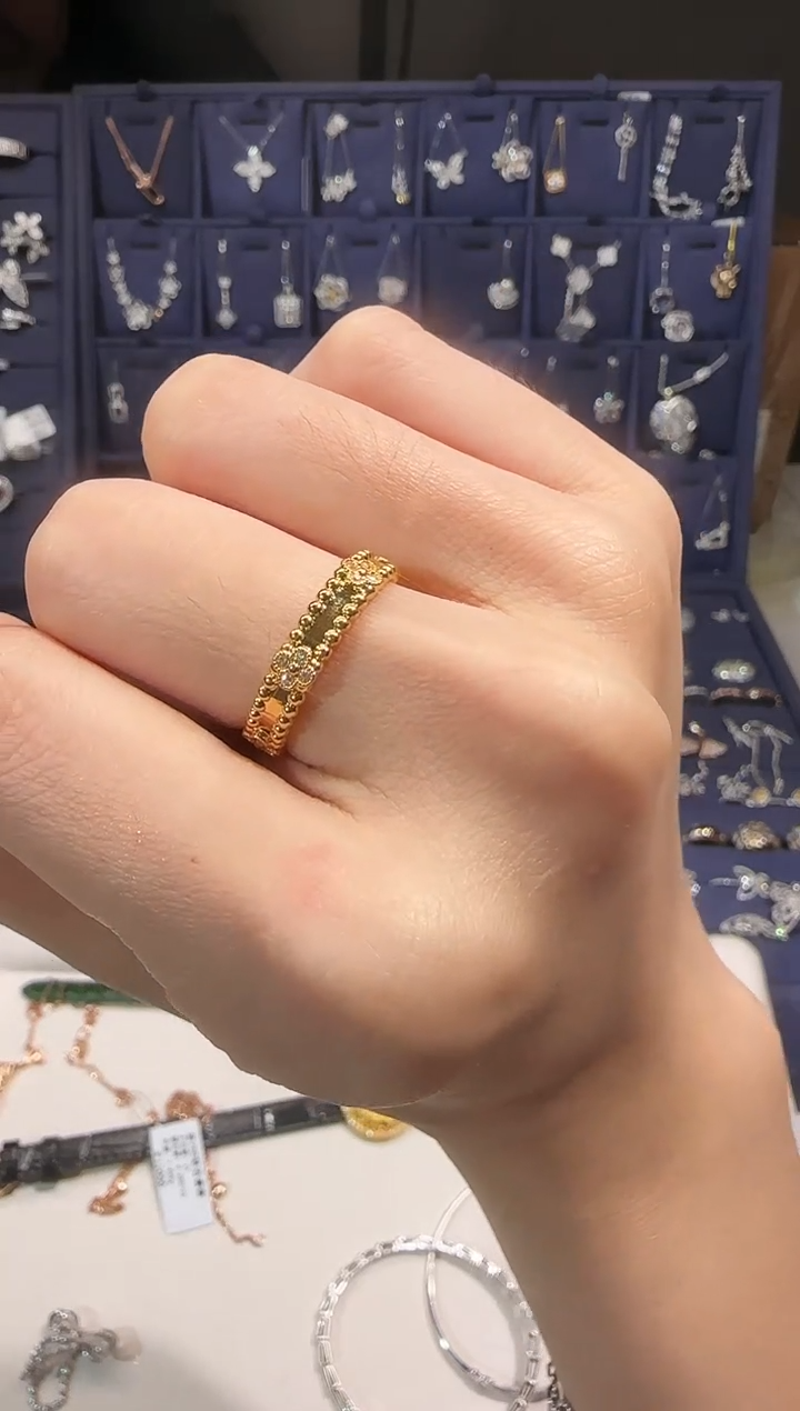 【闪购商品】合成碳硅石（莫桑石）戒指/指环18K金镶嵌万花筒