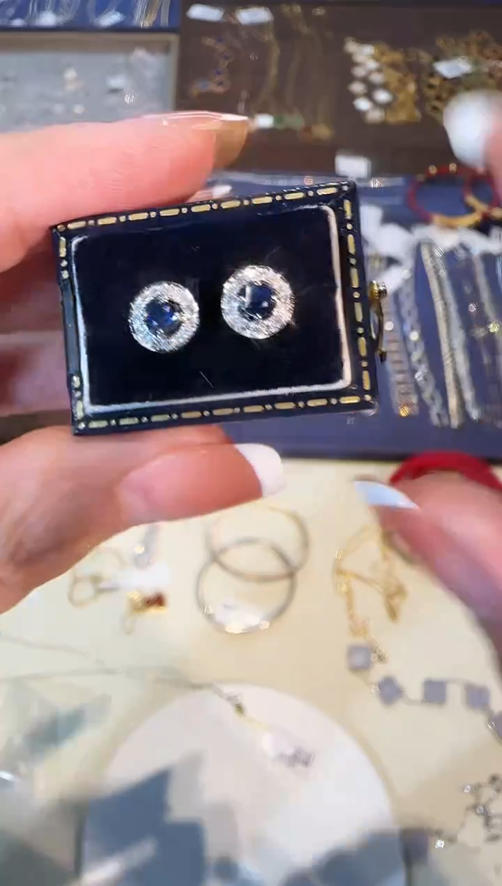 【闪购商品】红宝石耳饰18K金镶嵌70耳钉