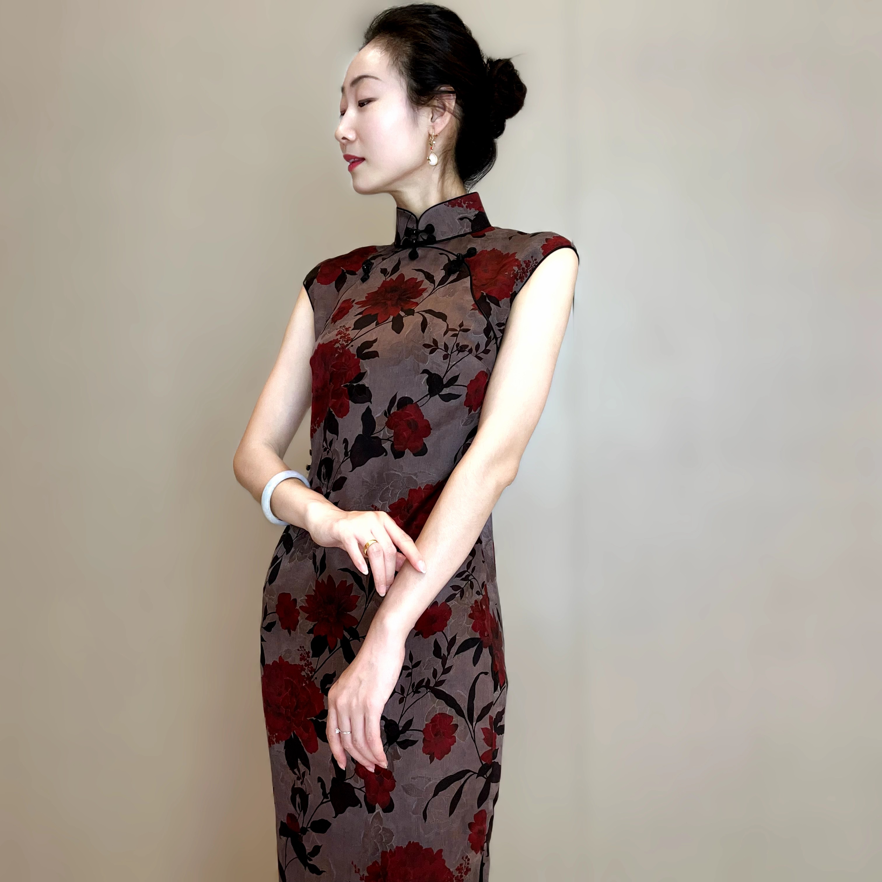 汀月白【烟汀唱晚】桑蚕丝红云纱精致高雅中国风包肩袖无袖旗袍