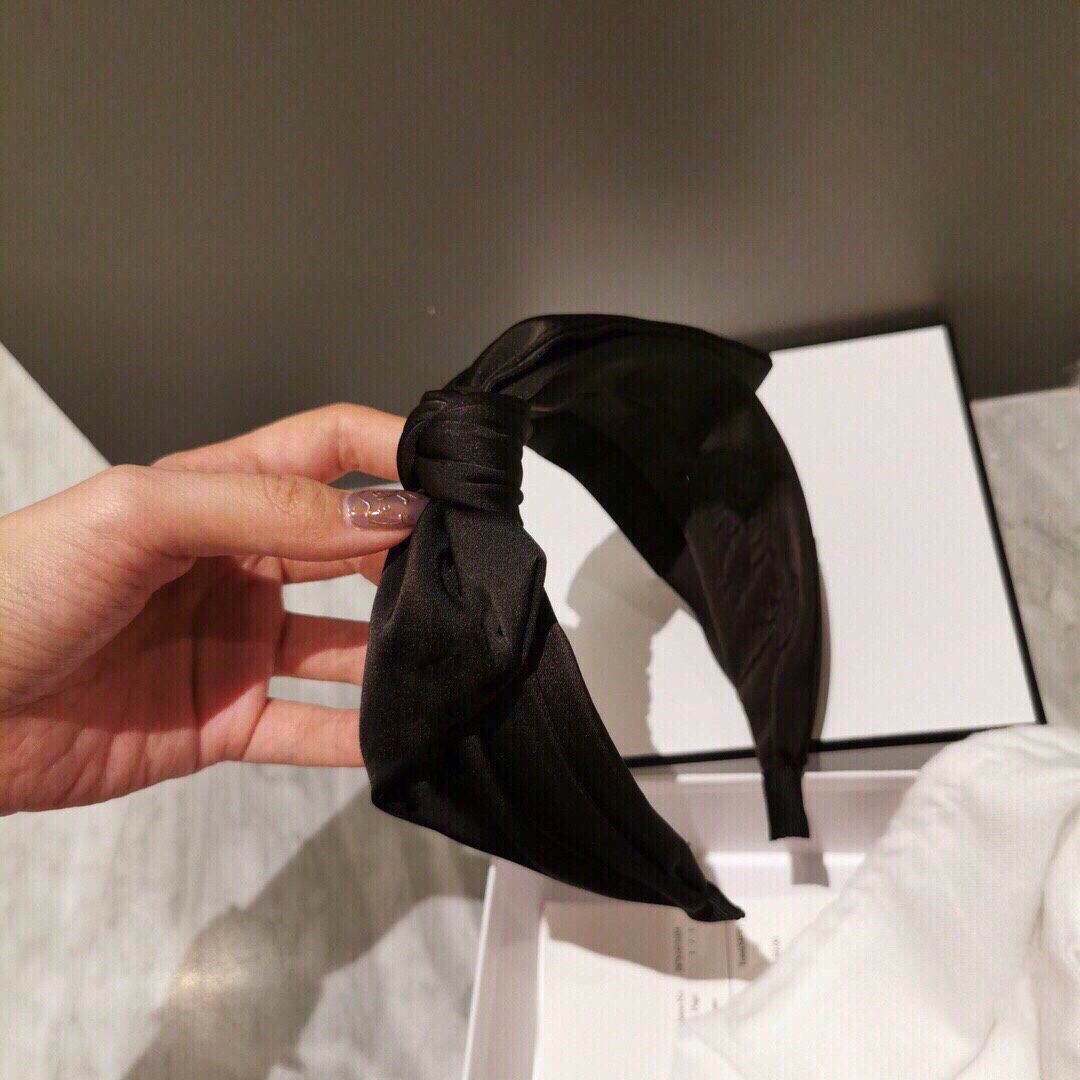 黑色侧边蝴蝶结发箍刘海发卡减龄百搭舒适防滑头箍