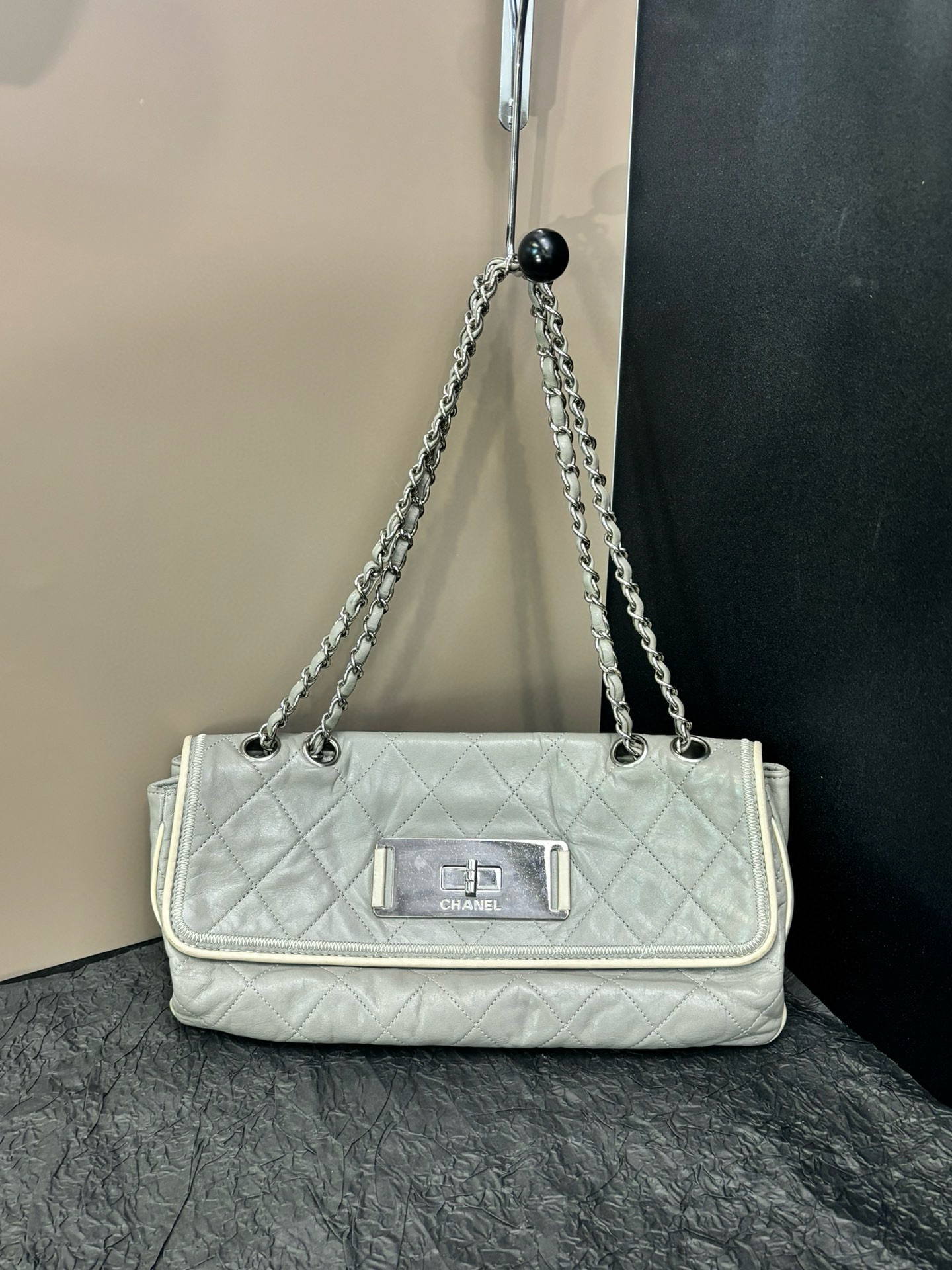 95新 Chanel/香奈儿 (K)chanel 灰色2.55扣单肩斜挎包