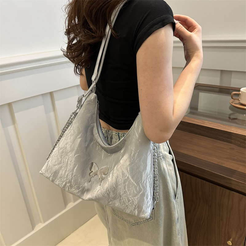 201一300货号秋冬新款潮流女士包包百搭单肩斜挎包女包大容量简约