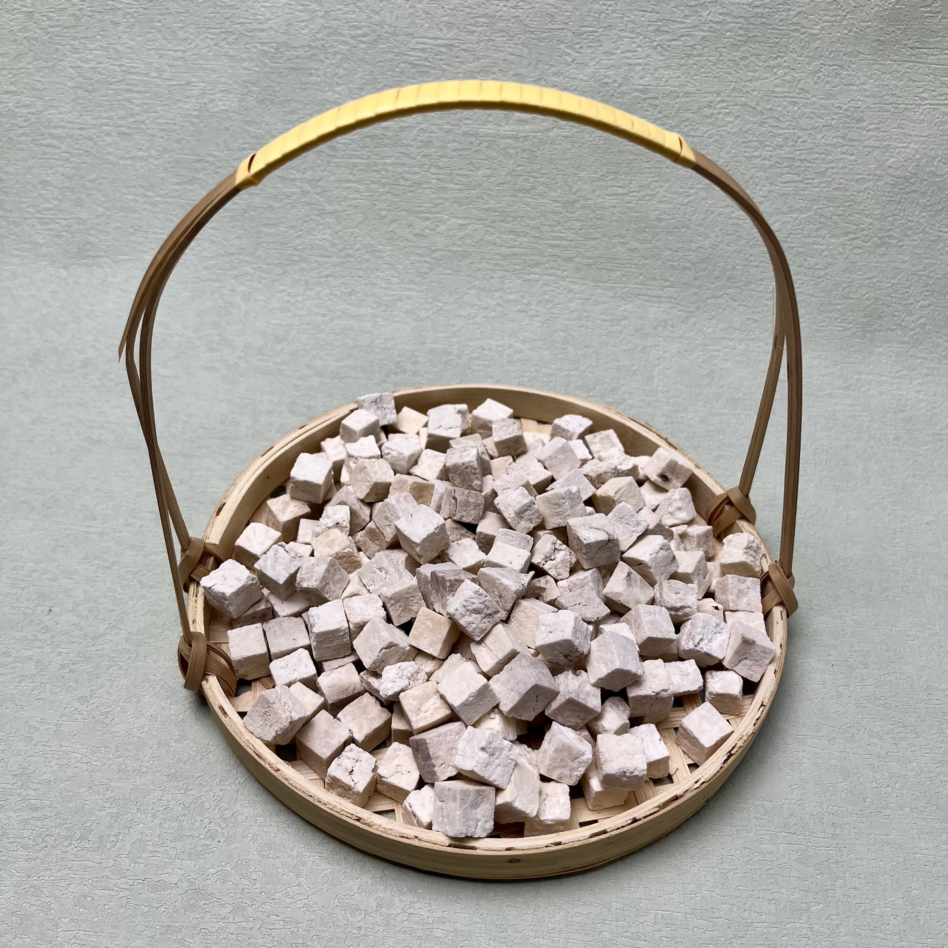 【白茯苓】芸苓原色生切粉足细腻口感软糯香甜可煲汤煲水