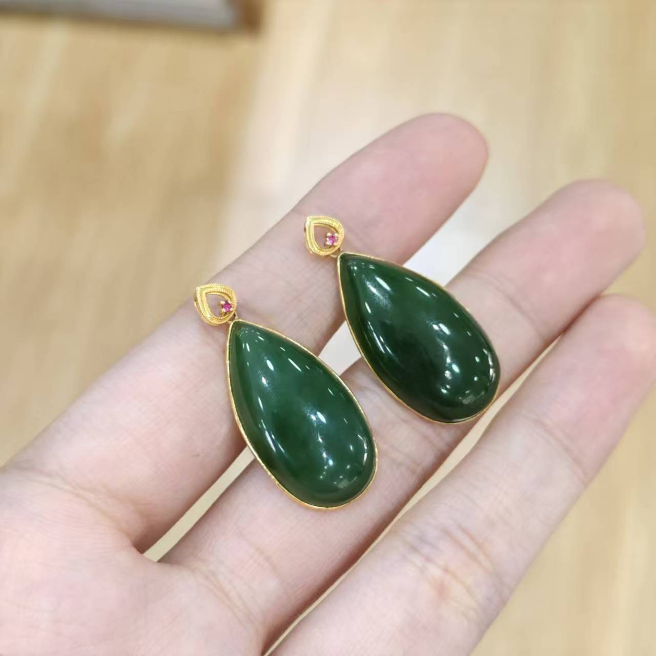 【小北好物】18k金和田玉吊坠QH16X466【多样性一件】约13*24mm