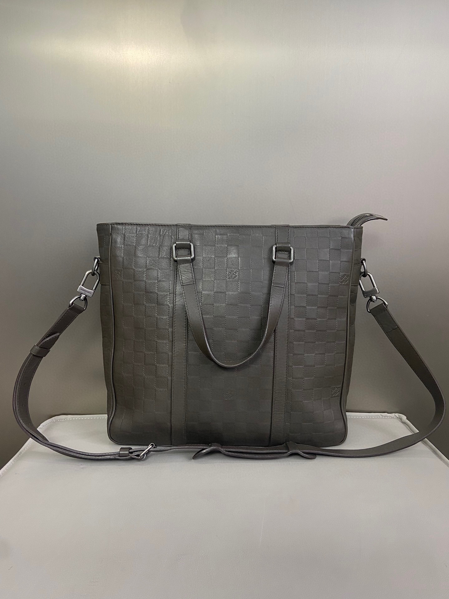 95新 LouisVuitton/路易威登 lv咖色棋盘格托特斜挎包公文包zp036