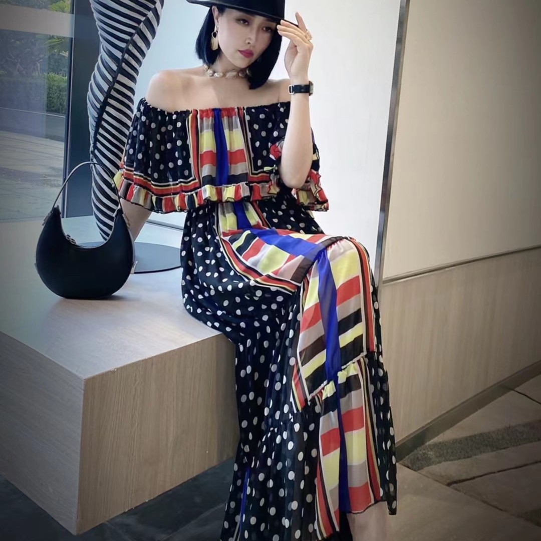 [239-389价格}南油高货福利款连衣裙性感印花度假长裙夏季