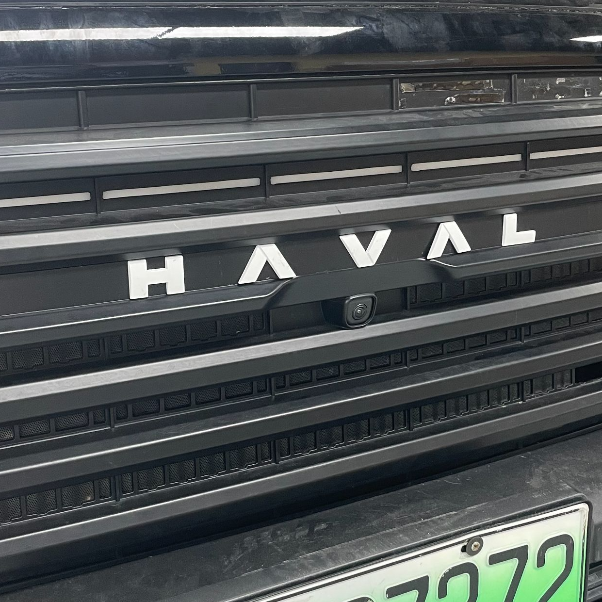 哈弗猛龙改装小标中网适配HAVAL字母车标锌合金材质带背胶