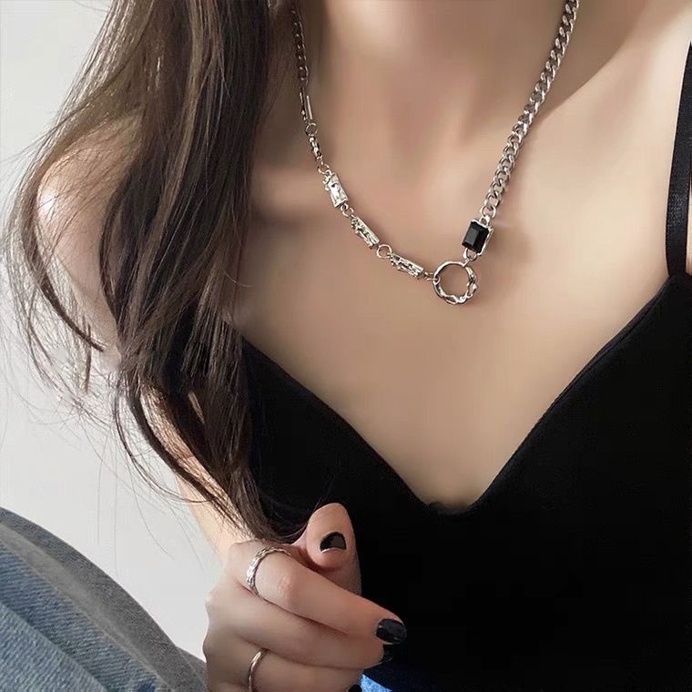 合金项链 圆环黑锆石项链女嘻哈ins小众设计高级感锁骨链颈链轻奢