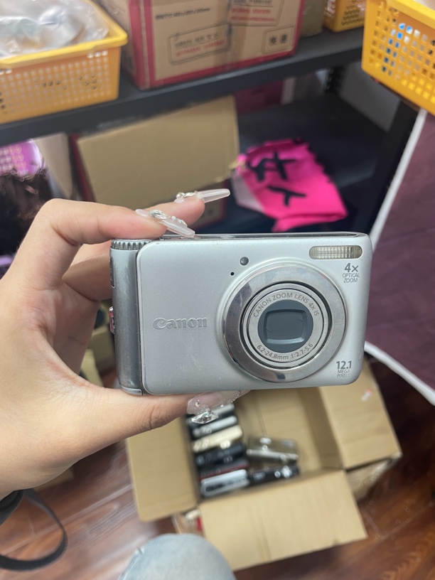 95新  佳能a3100is/1210w 4x 冷白皮出片 面包机颜值高 扫街必备
