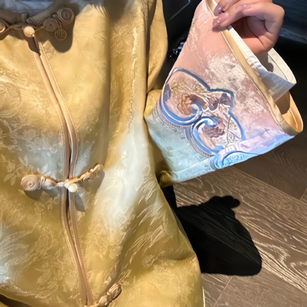 Lillieee-落晖秋色 秋冬国风新中式刺绣提花圆领两色夹棉外套