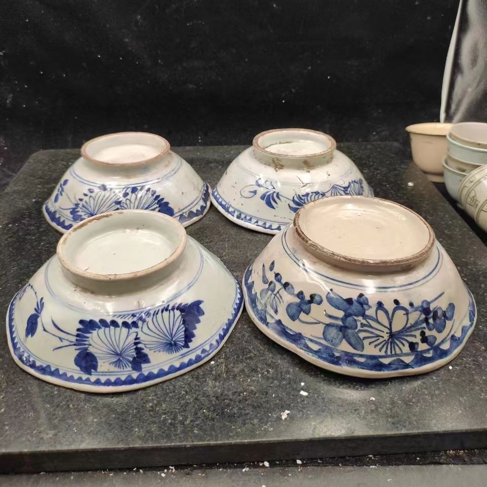 青花葵口碗陶瓷碗家用老式青花碗釉下彩手工茶碗中式怀旧大碗复古