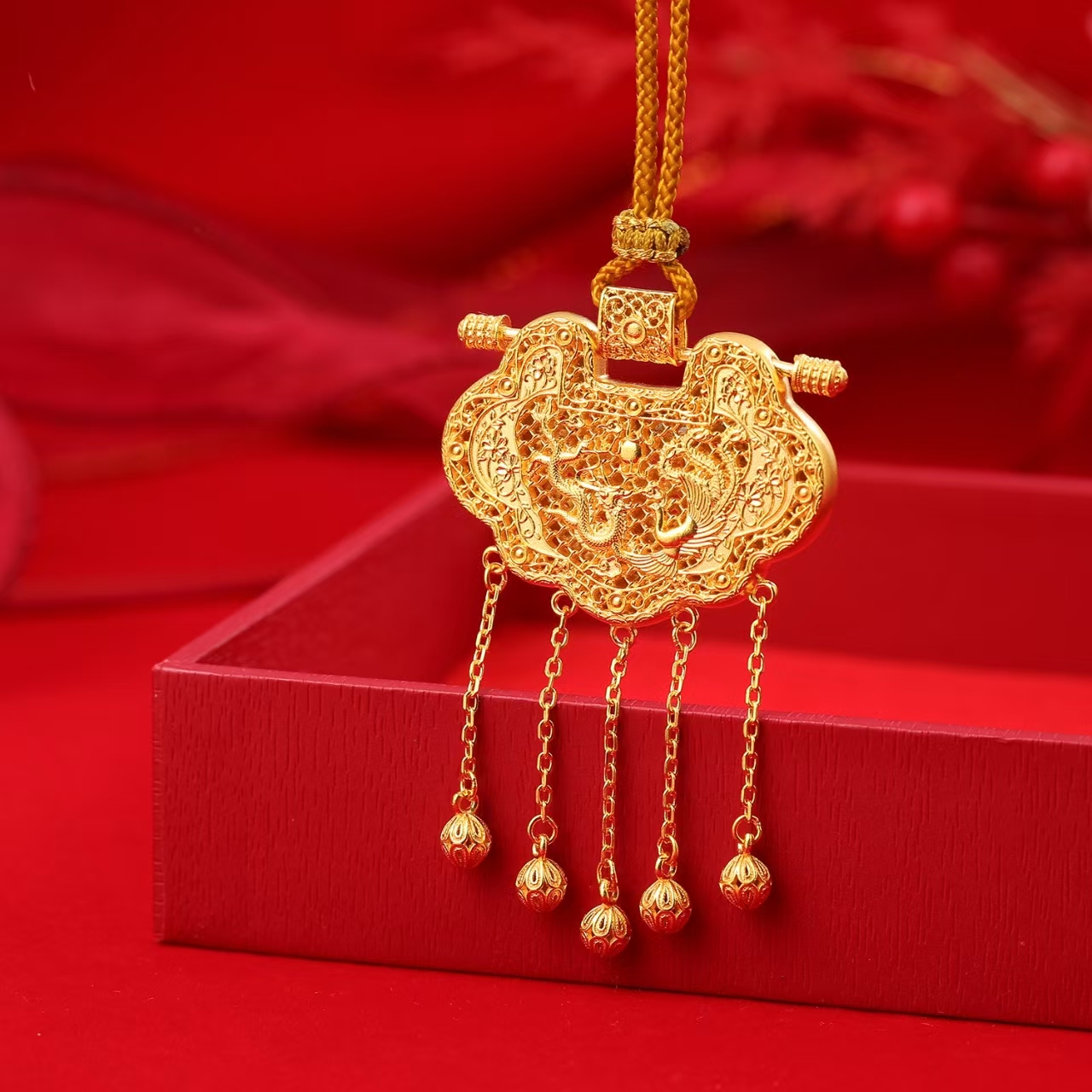 吊坠足银 【鑫品】-足银金色拉丝镂空天子门生锁包吊坠古风时尚手工