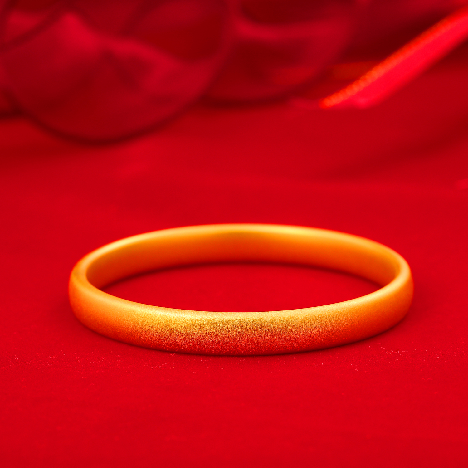 足银手镯 【鑫品】-足银金色磨砂时尚泥鳅背手镯光面精美传承女款