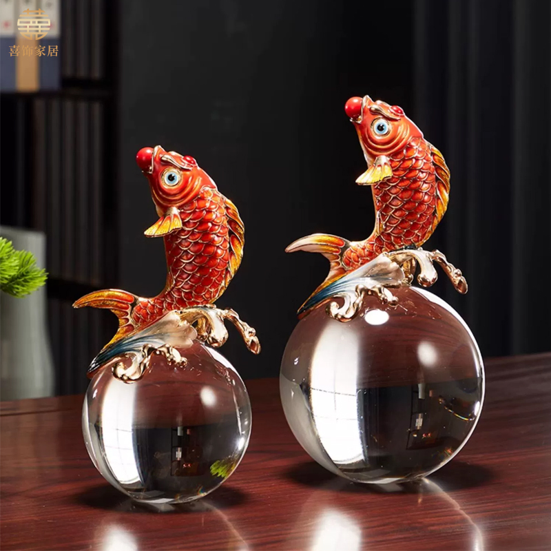 鸿运锦鲤珐琅彩鱼摆件招财好运球客厅电视柜书房创意家居装饰品