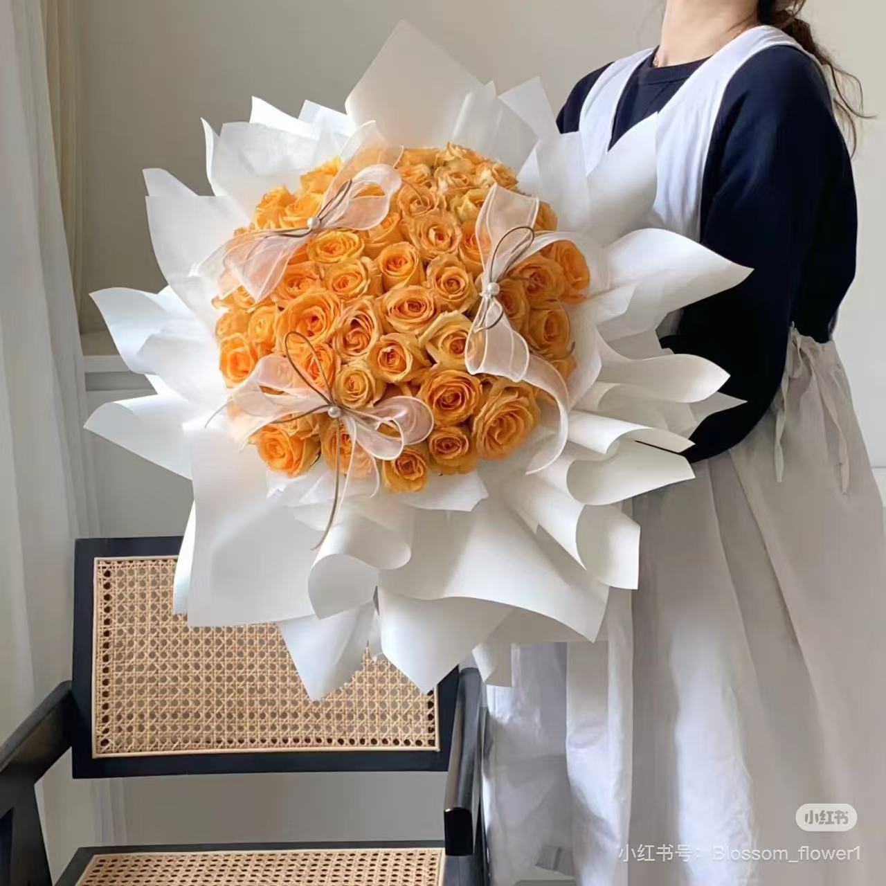 52朵辉煌玫瑰花束