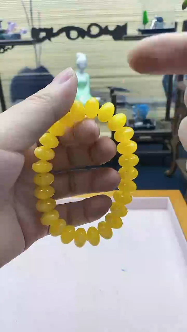 【闪购商品】琥珀裸石未镶嵌Q859