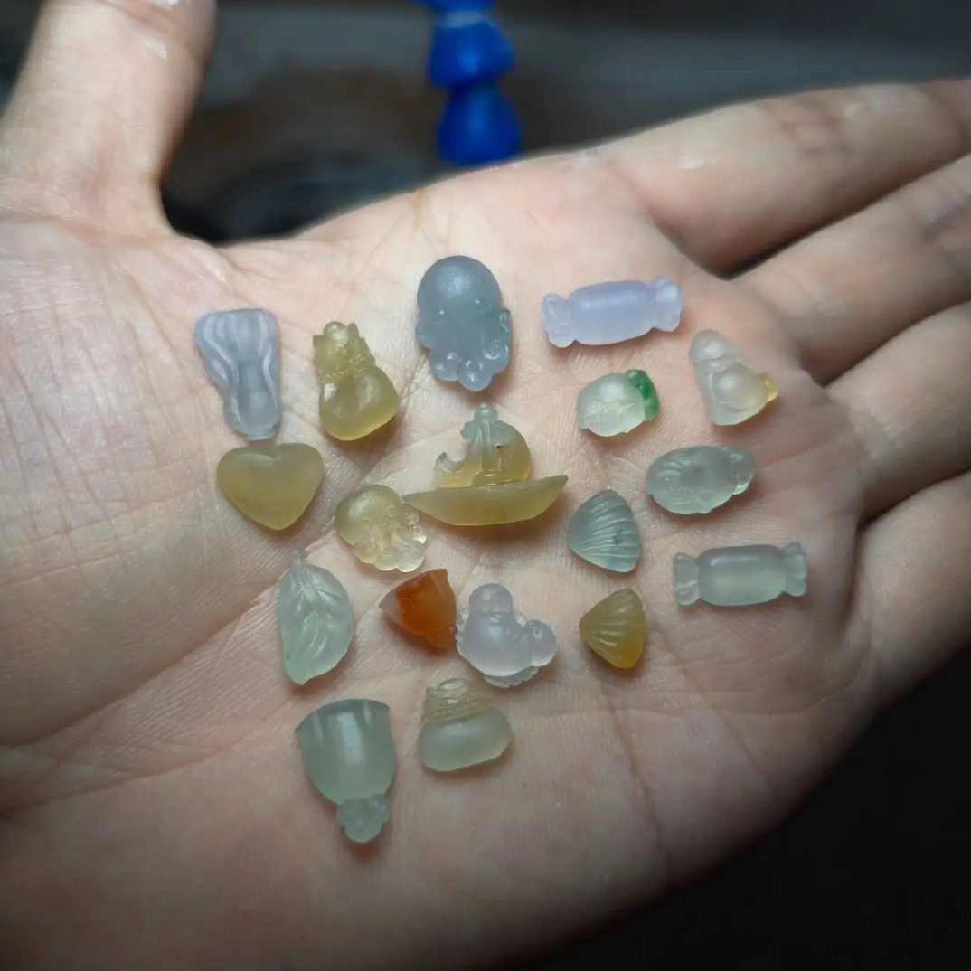 缅甸翡翠接受可定制镶嵌手作雕刻隔珠可爱少女闺蜜冰透单圈隔珠