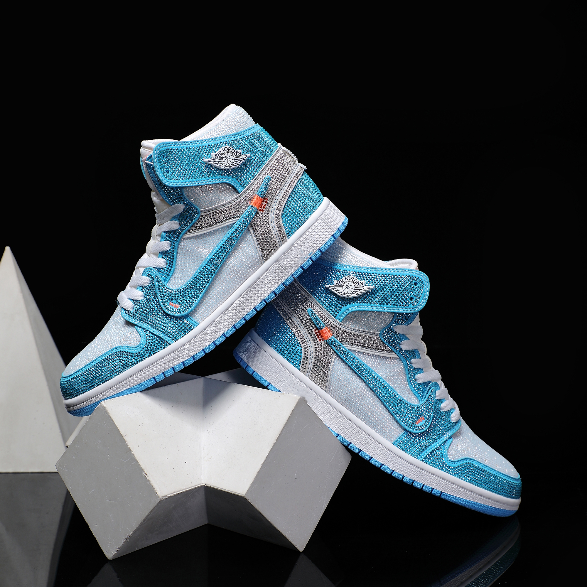 NIKE/耐克AirJordan1 OW北卡蓝高帮全钻男女百搭休闲【球鞋定制】
