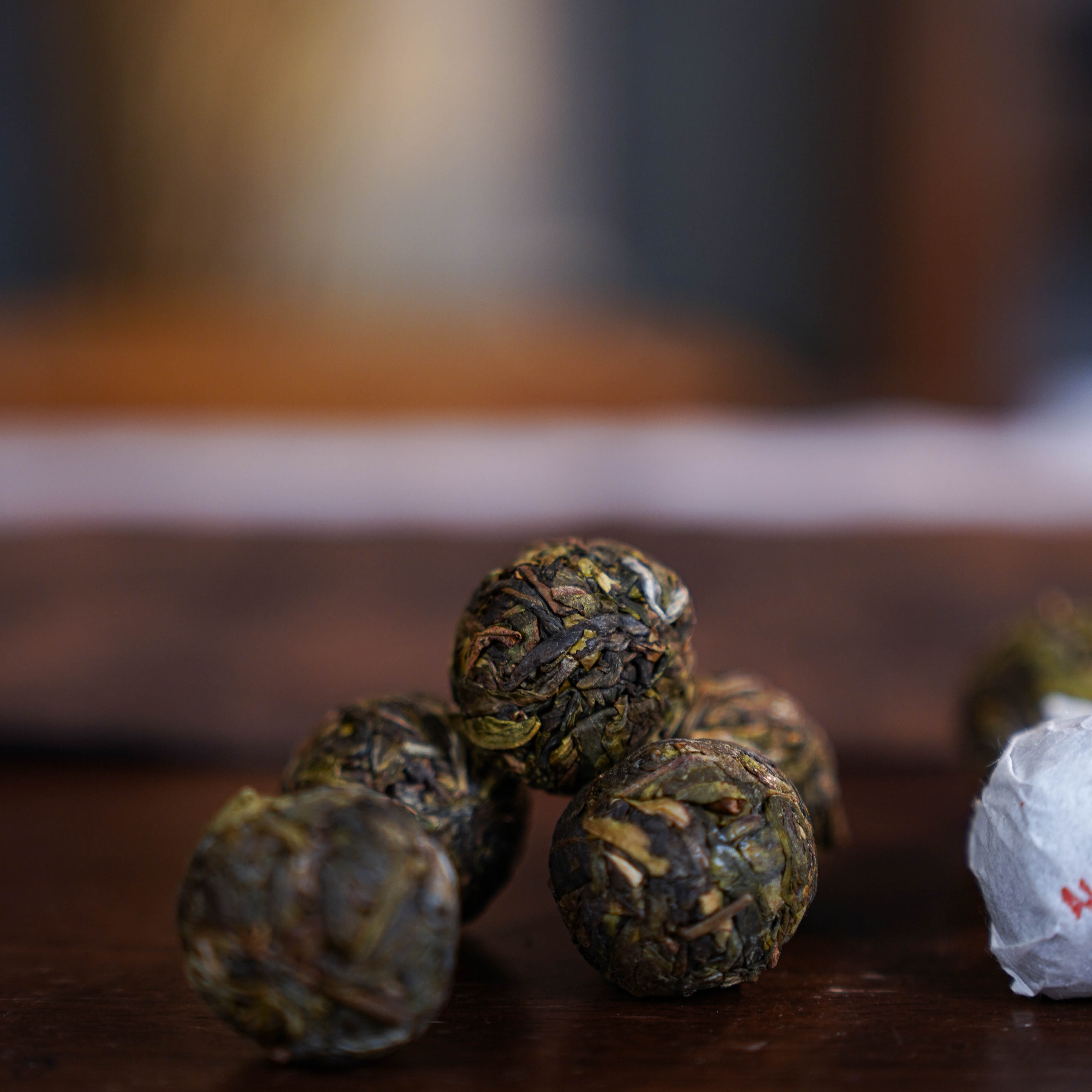 2023年春·古六山古树黄金叶普洱生茶龙珠