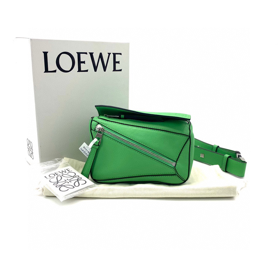 99新 LOEWE/罗意威 绿色几何puzzle胸腰包 尺寸18/12男士包腰包胸