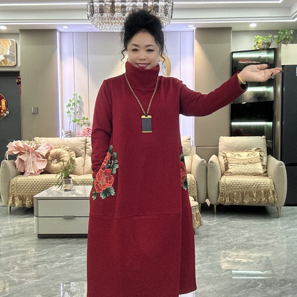 《乐姐》推荐冬季新款加绒加厚高领裙子273款，定制