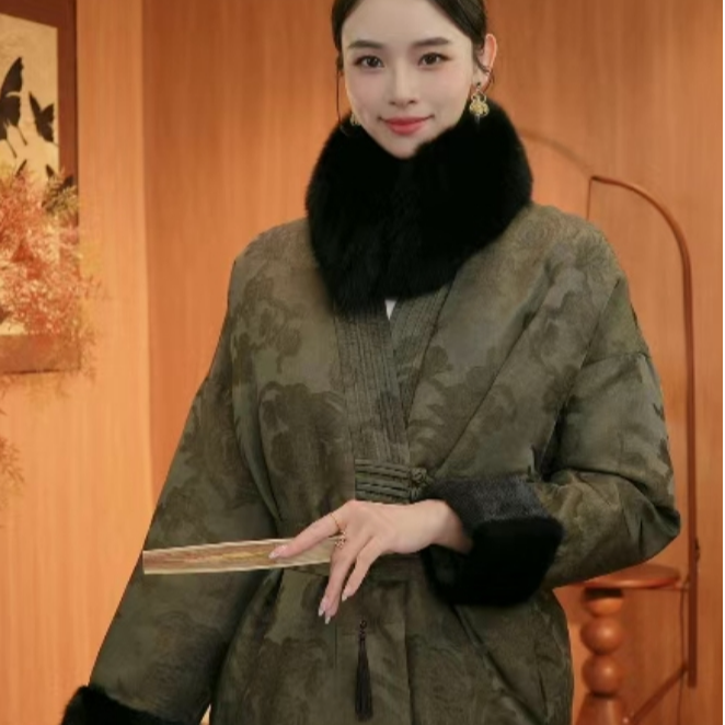 【浮雕锦】新中式老钱风重工织锦中长版外套2024d1822程程-大女王仓