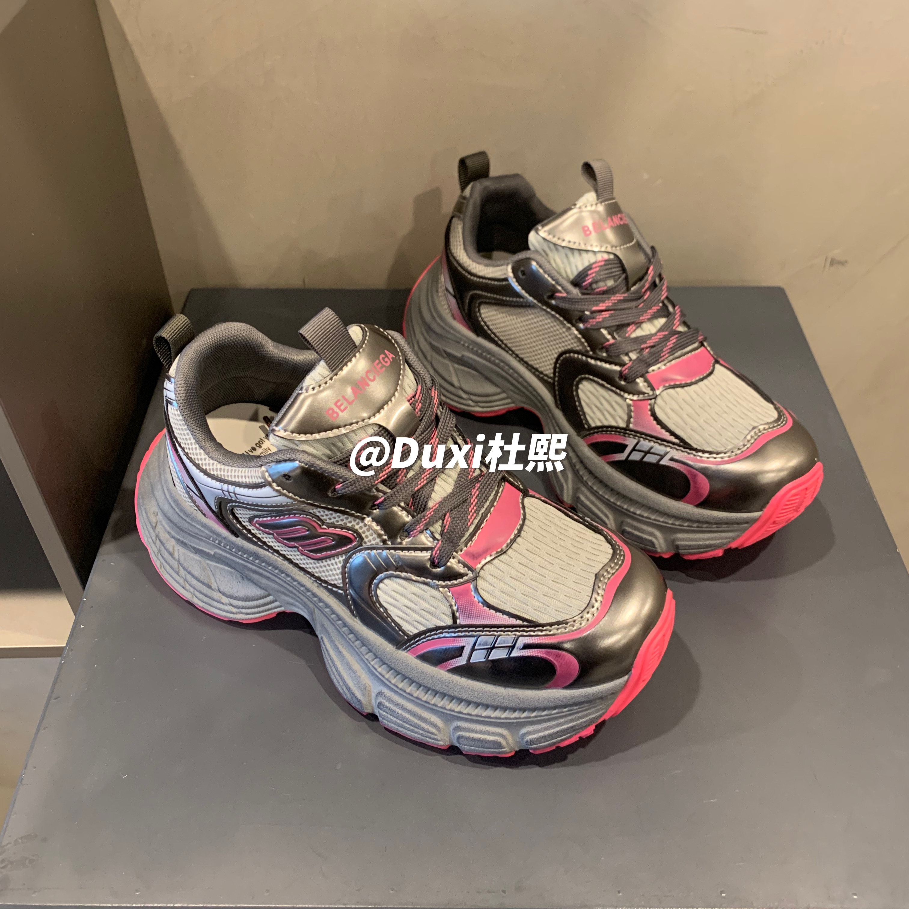 2024早春新款厚底老爹鞋网红时尚潮流复古