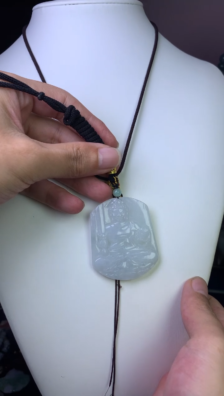 【闪购商品】翡翠吊坠(不含链)未镶嵌不动