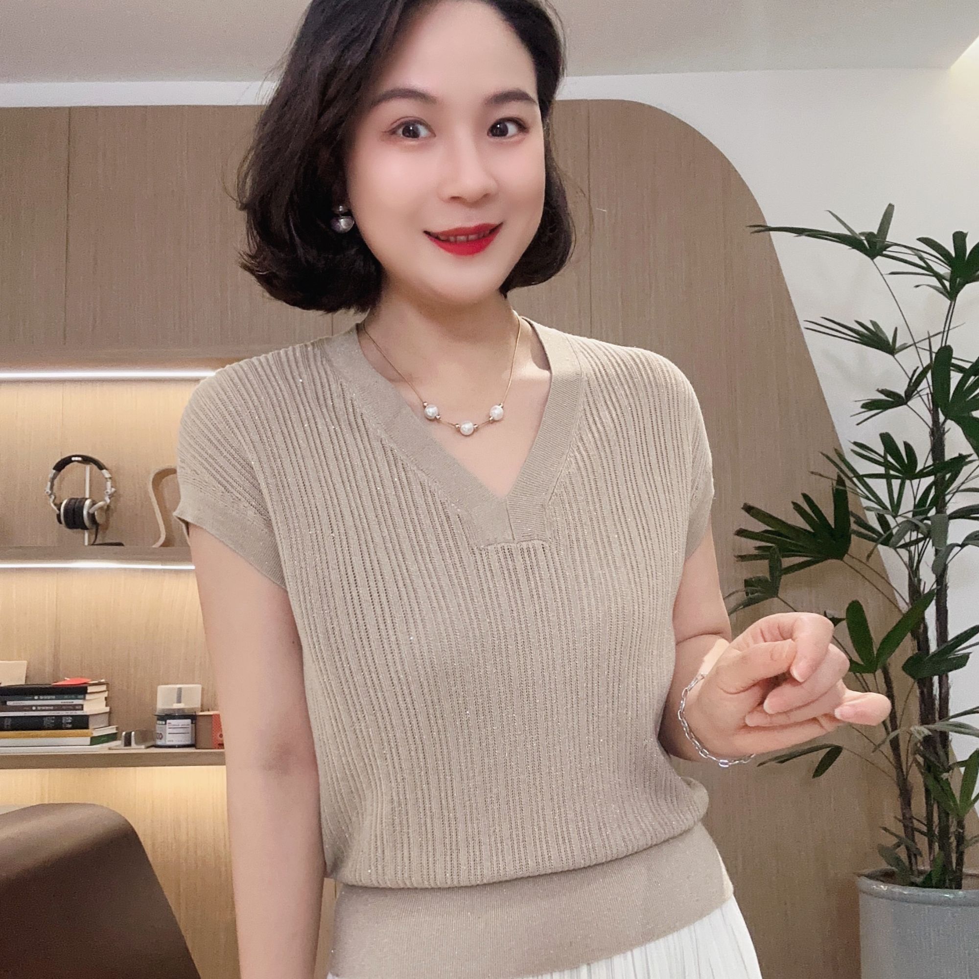 LVMU/吕木竖坑条V领套头针织衫夏季纯色宽松镂空百搭时尚#DQ2457