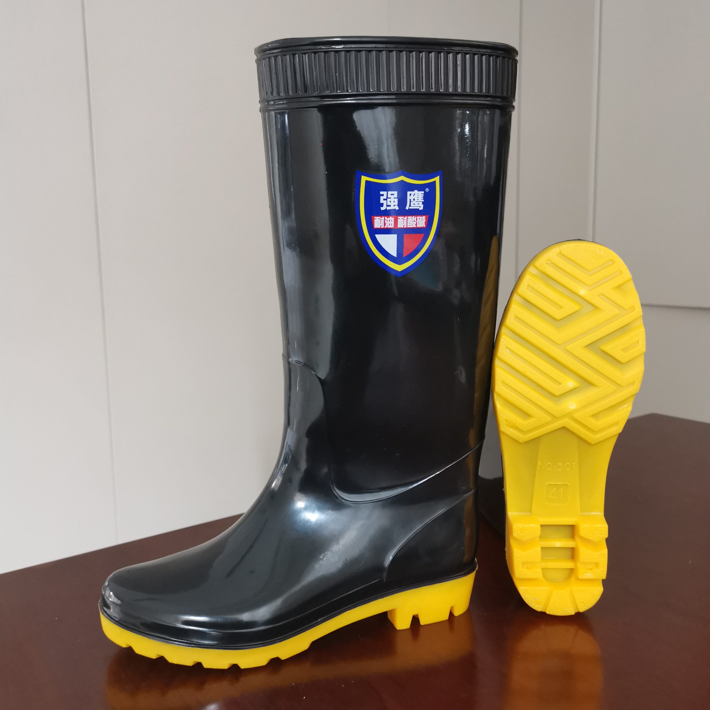 中高低筒男士水鞋 雨鞋 PVC工程鞋耐弱酸碱油耐磨轻便时尚防水鞋