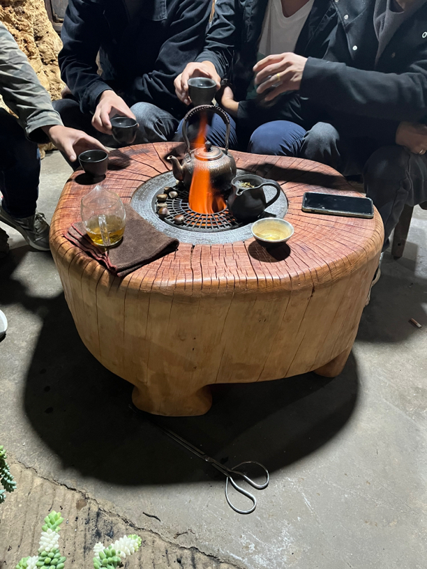 澳洲红木，风化老木 碳炉茶桌