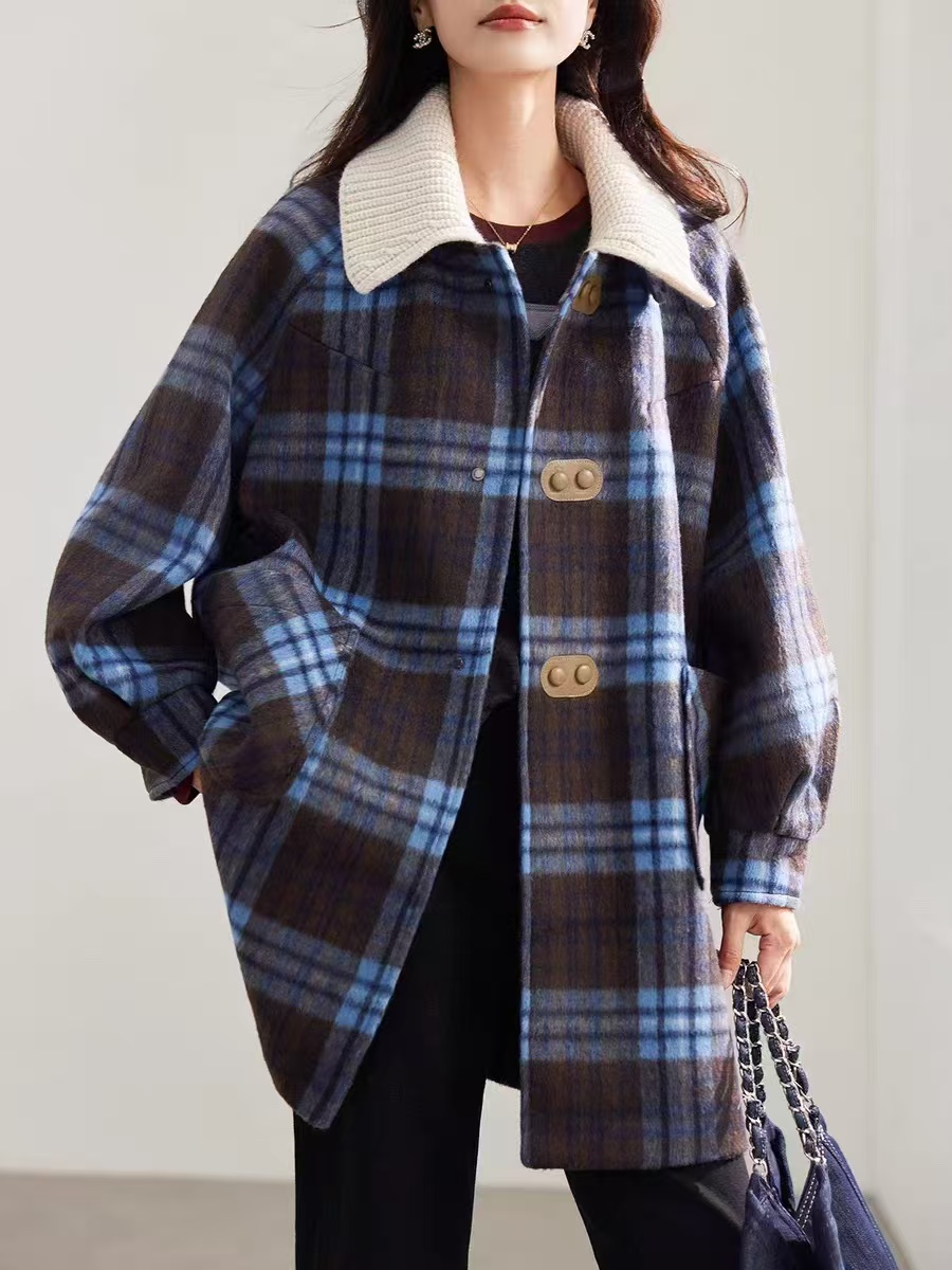 针织翻领格子大衣女秋冬2024年新款宽松大码高级感毛呢外套
