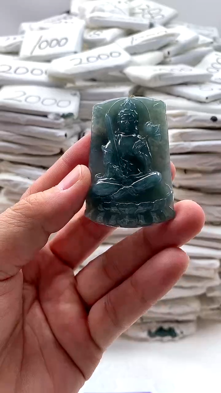 【闪购商品】翡翠颈饰未镶嵌虚空藏