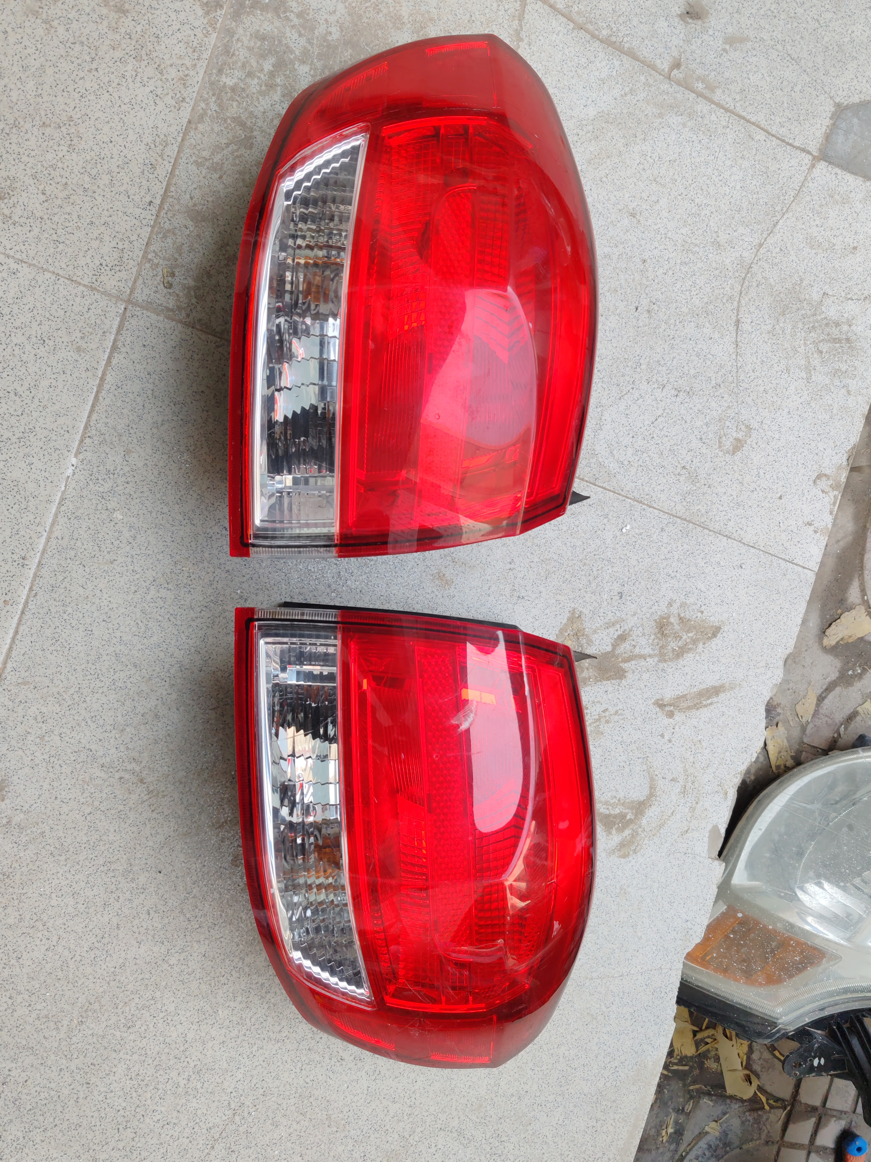 哈弗H6后尾灯刹车灯