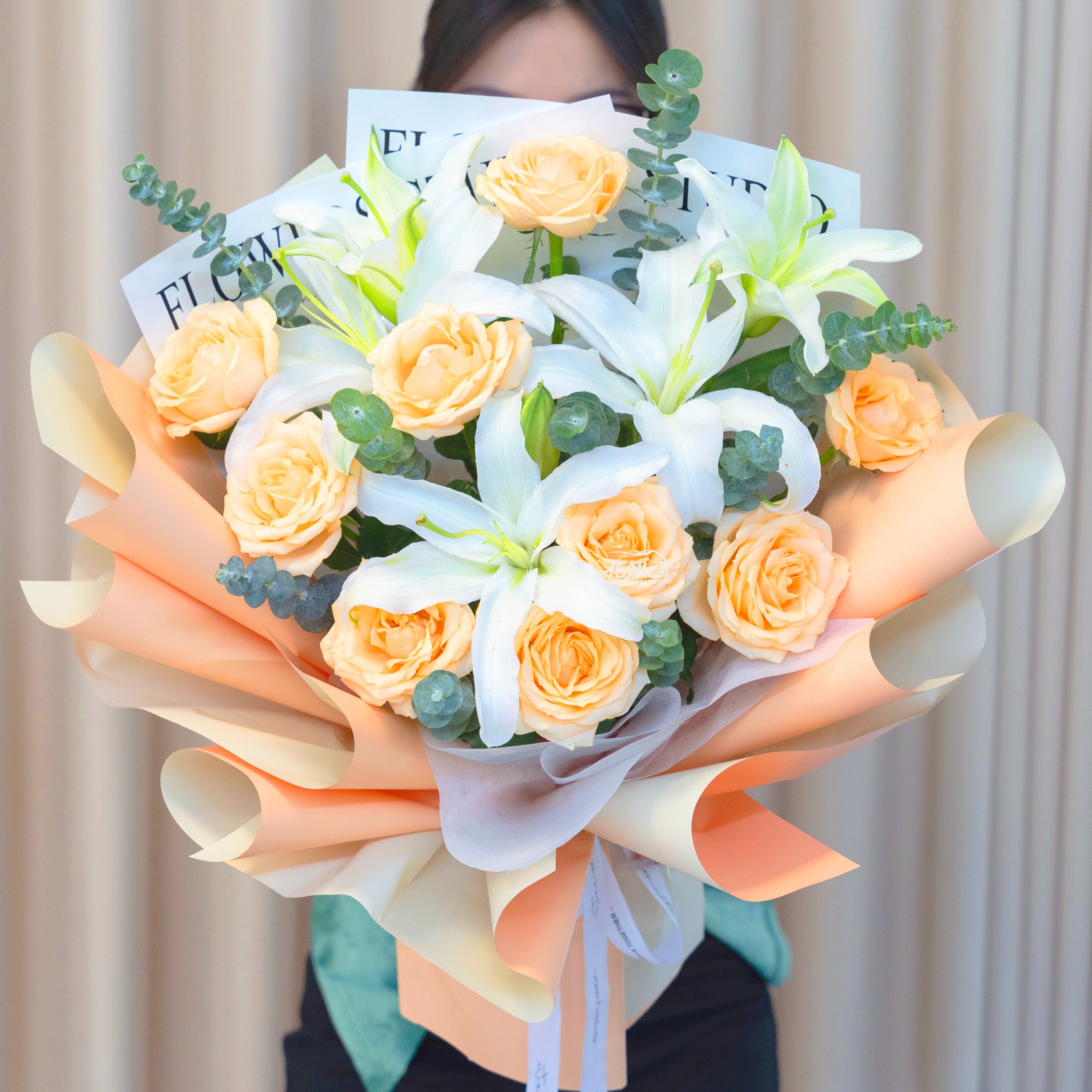 【纯粹之美】9枝香槟玫瑰百合花束仪式感约会见面告白花束生日纪念日礼物送闺蜜送恋人老婆鲜花订购同城配送