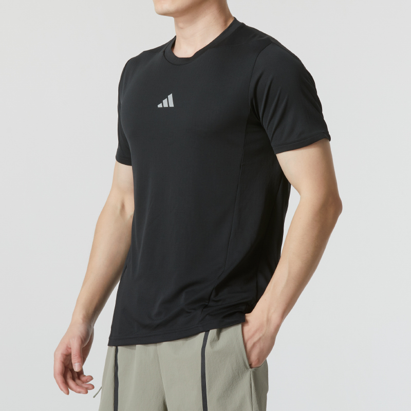 【达人专属】阿迪达斯短袖男装新款跑步健身运动休闲T恤衫 IS3739