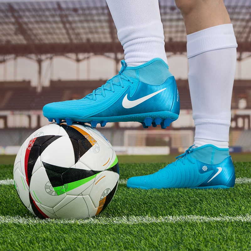 NIKE耐克男鞋飞盘鞋新款Phantom Luna 2缓震抓地人草AG短钉足球鞋