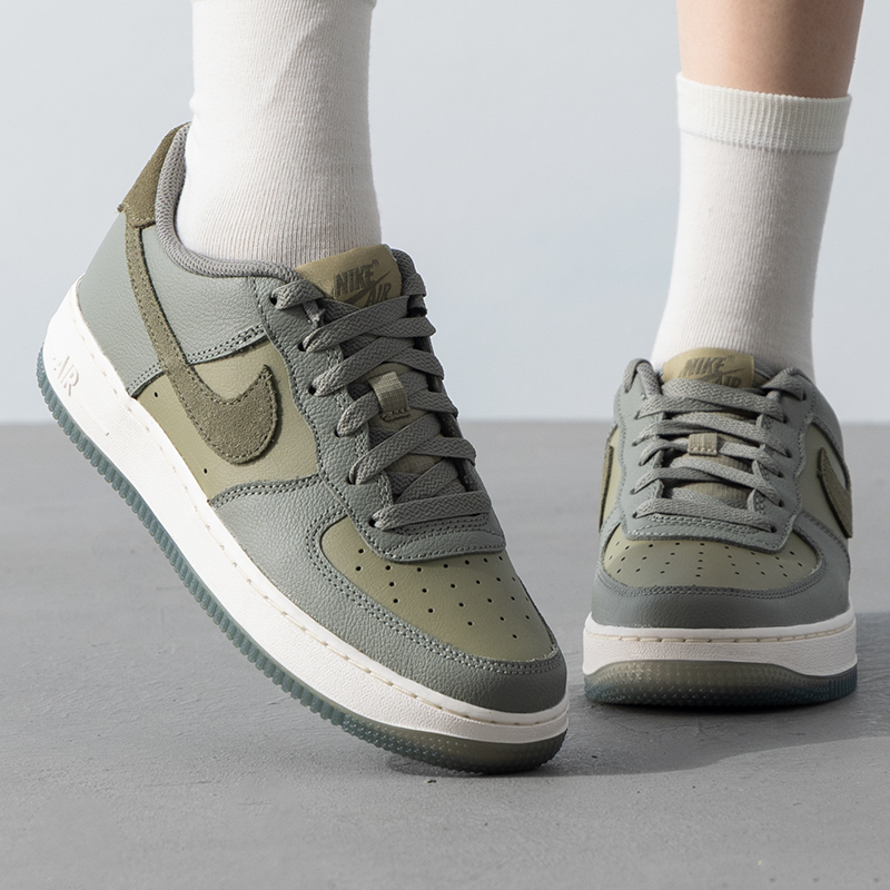 【欧若风】NIKE耐克女鞋GS鞋AIR FORCE 1空军一号板鞋休闲鞋 FQ6948