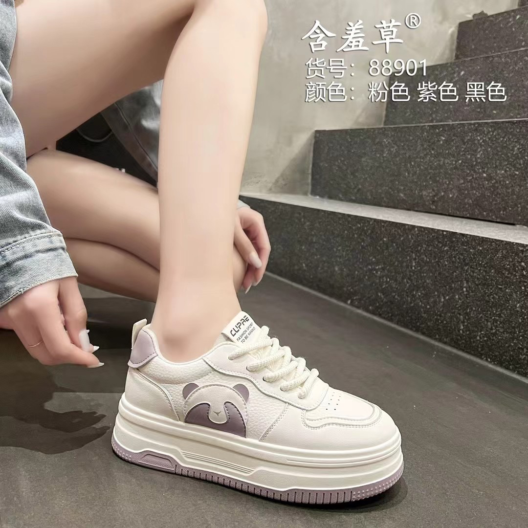 秋季新款韩版休闲运动熊猫小白鞋厚底设计舒适百搭