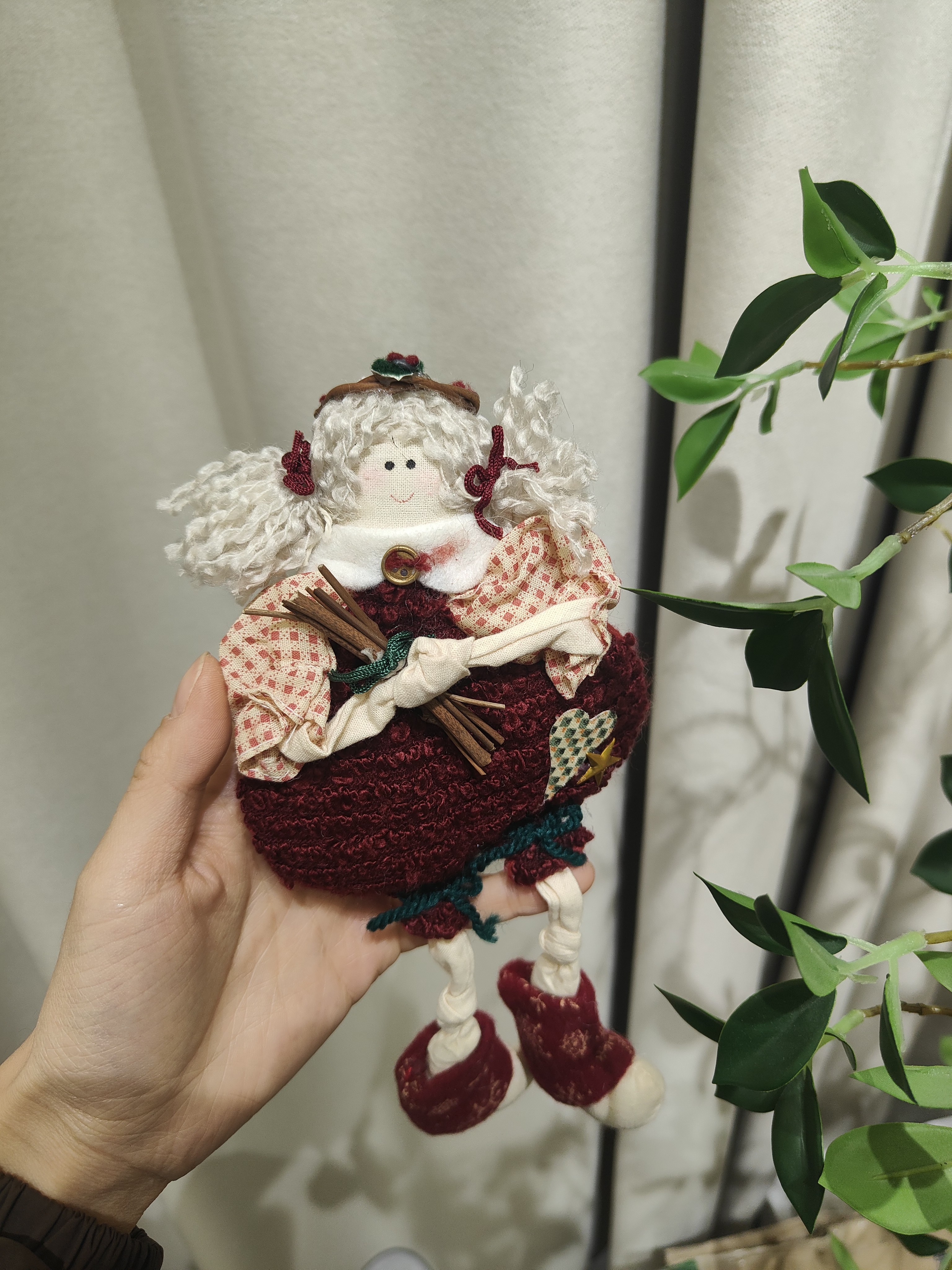 艺术家天使女孩摆件