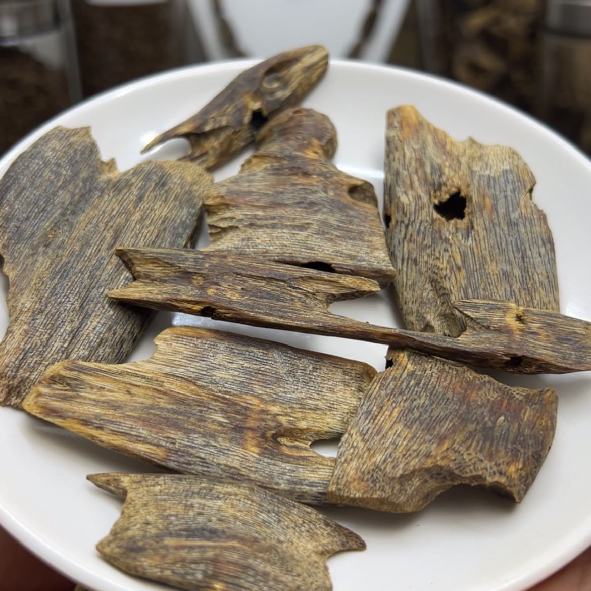 【闪购商品】常*乌身块料51.6克
