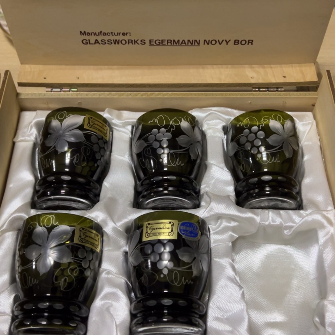 【闪购商品】密胺瓷片E****n